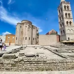 Poluotok 1
