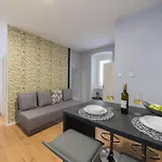 Poluotok 1 Apartamento *