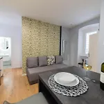 Apartamento Poluotok 1 *