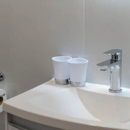 Poluotok 1 Apartment