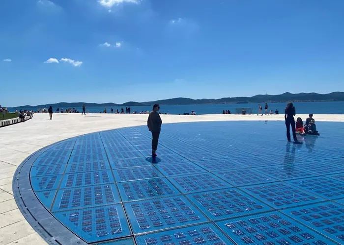 公寓 Poluotok 1 扎达尔