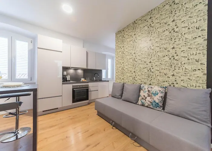 Poluotok 1 扎达尔